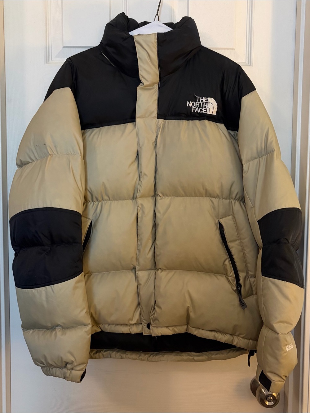 Vintage/Y2K North Face Men’s Tan & Black Puffer Jacket with Hidden Hood- SZ Sm